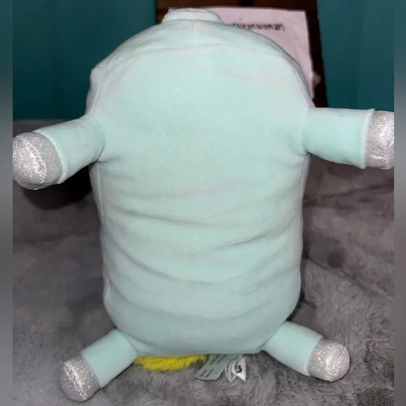 BNWT: RARE 10” Scented Crystal (Hug Mees) Squishmallow - Picture 4 of 11